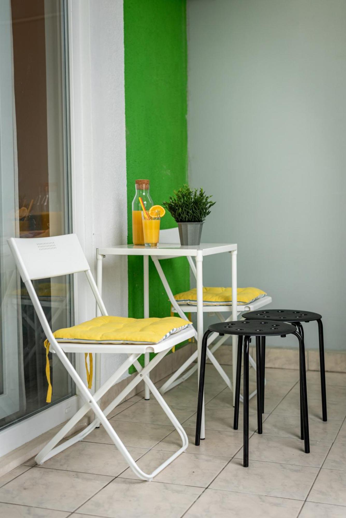 Nora - Modern Cozy With Free Parking And Terrace Apartment *