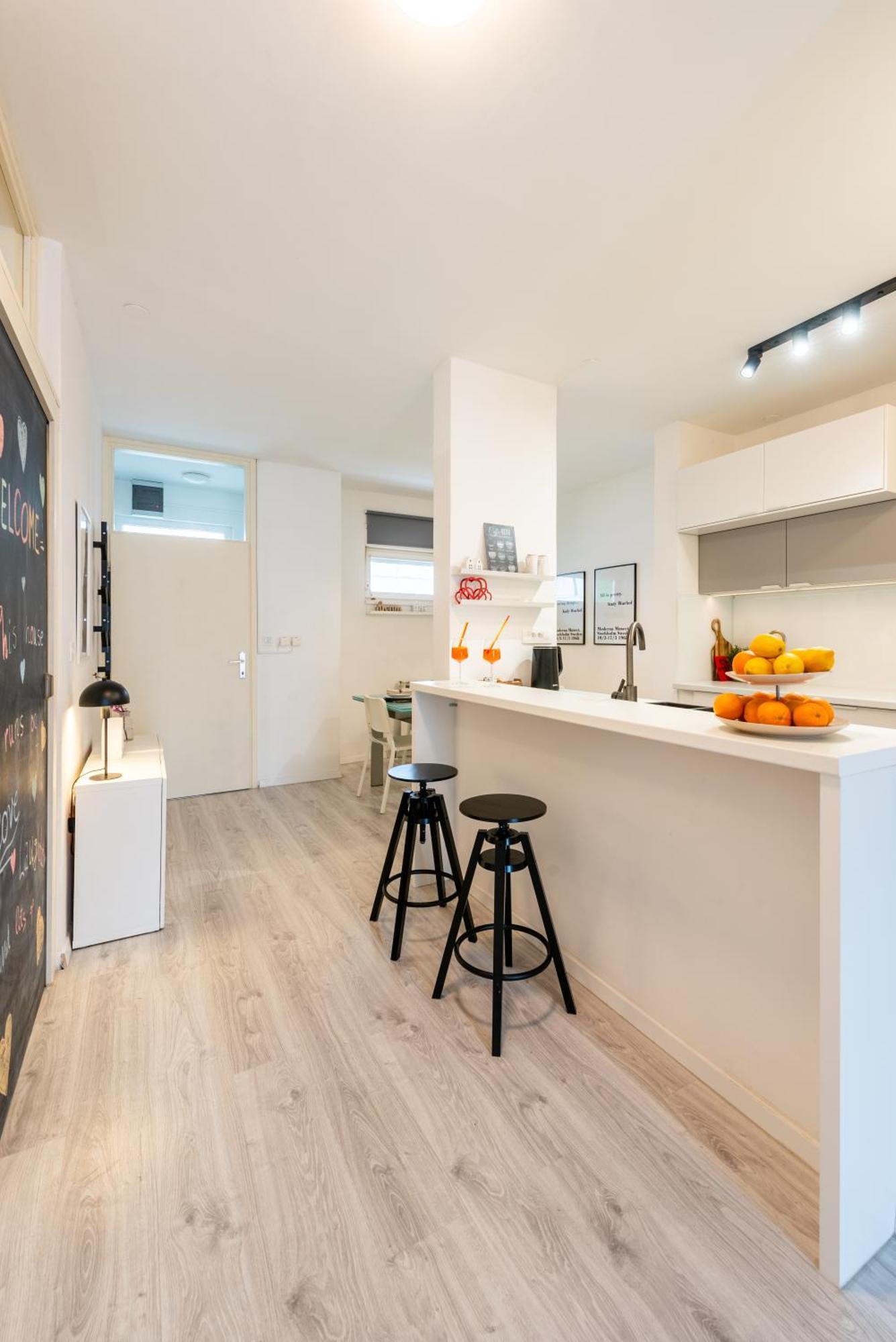 Nora - Modern Cozy With Free Parking And Terrace Apartment *