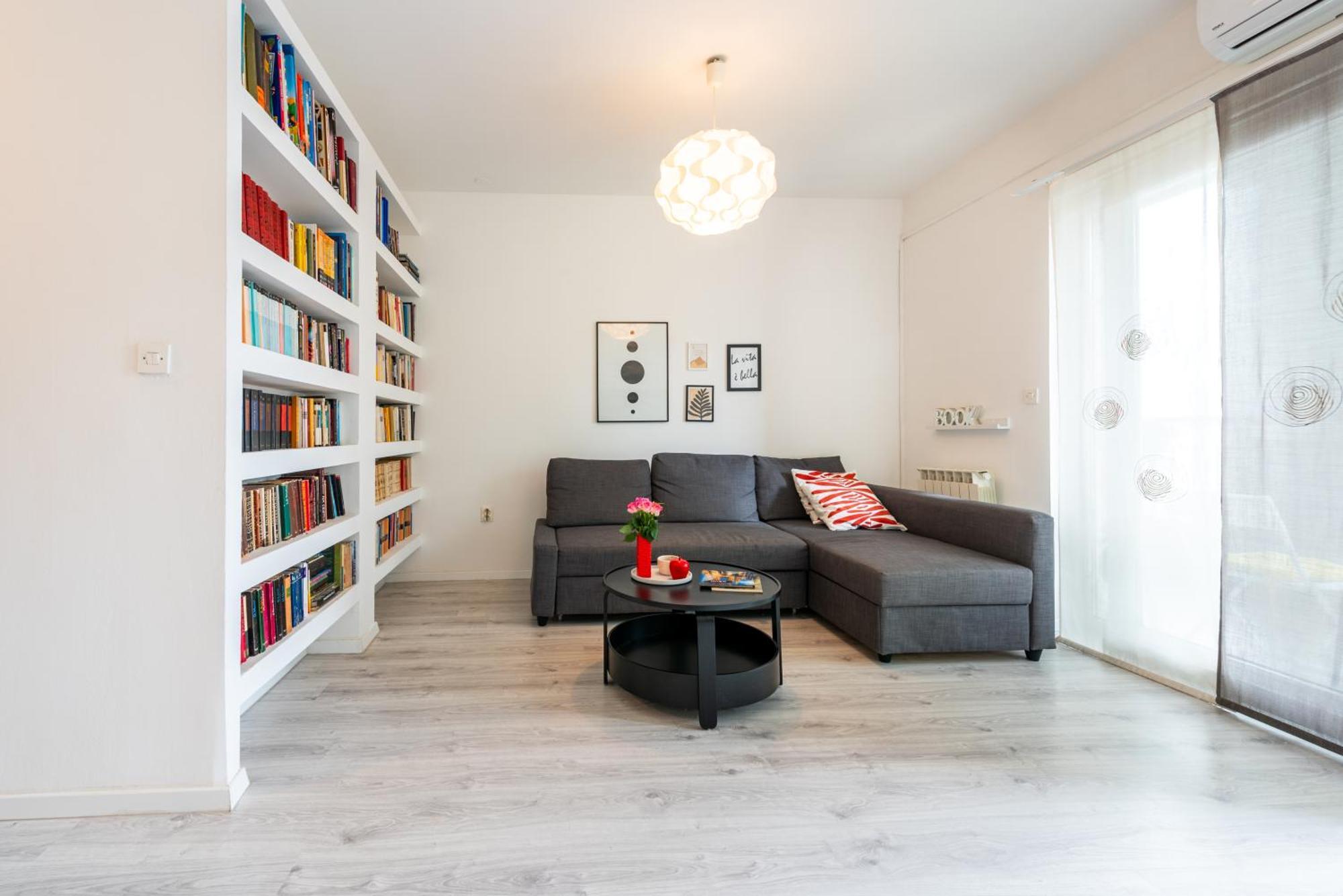 Apartment Nora - Modern Cozy With Free Parking And Terrace