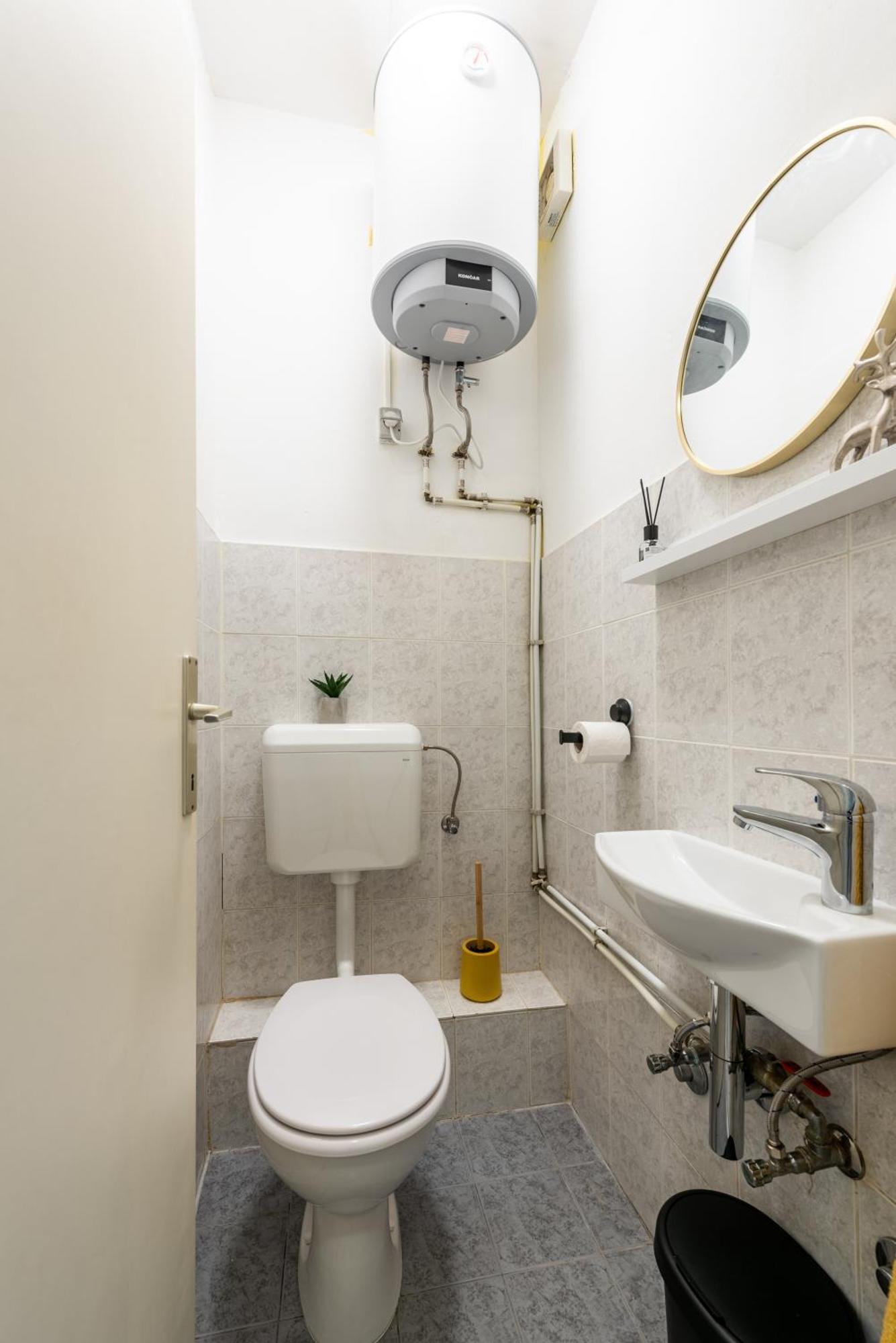 Nora - Modern Cozy With Free Parking And Terrace